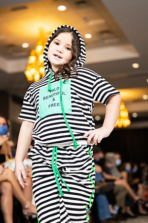 Charlotte Seen Fashion show November 2020-3315