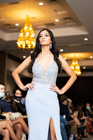 Charlotte Seen Fashion show November 2020-3096