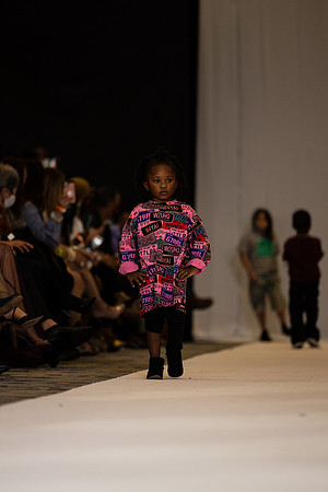 Charlotte Seen Fashion show November 2020-3306