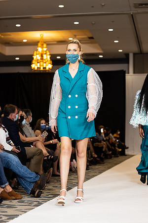 Charlotte Seen Fashion show November 2020-3026