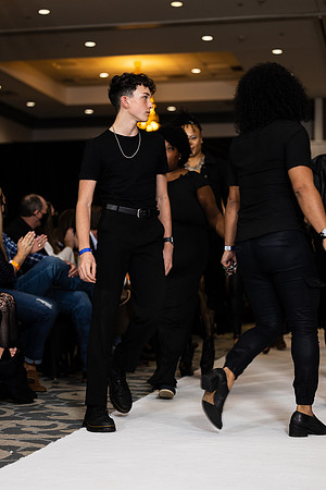 Charlotte Seen Fashion show November 2020-2759