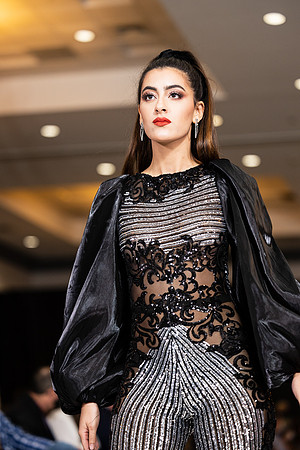 Charlotte Seen Fashion show November 2020-2812