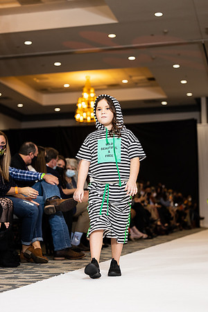 Charlotte Seen Fashion show November 2020-3314