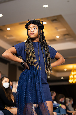 Charlotte Seen Fashion show November 2020-3356