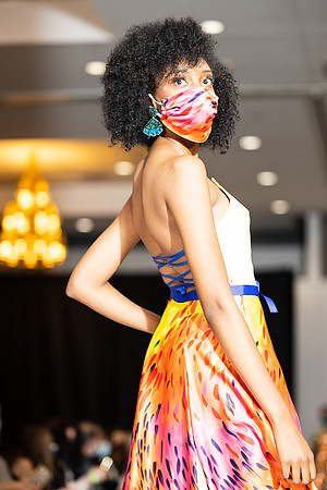 Charlotte Seen Fashion show November 2020-3064