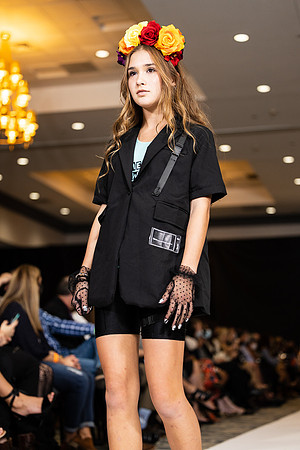 Charlotte Seen Fashion show November 2020-3367