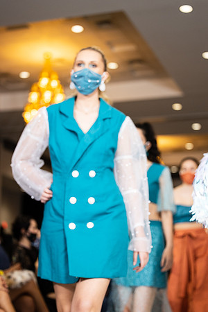 Charlotte Seen Fashion show November 2020-3083