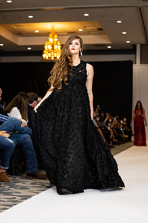 Charlotte Seen Fashion show November 2020-2818