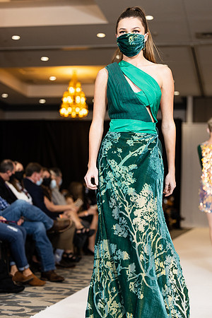 Charlotte Seen Fashion show November 2020-3074