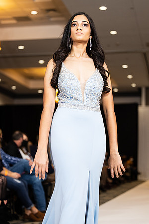 Charlotte Seen Fashion show November 2020-3100