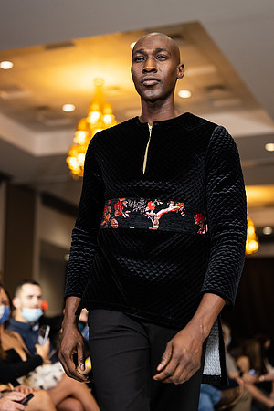 Charlotte Seen Fashion show November 2020-2866