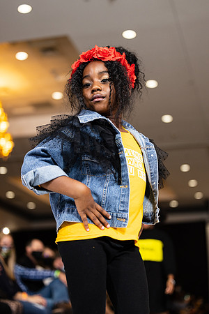 Charlotte Seen Fashion show November 2020-3327