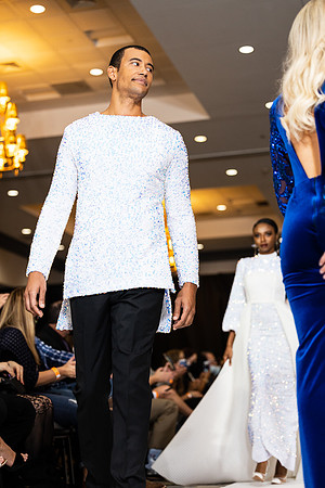 Charlotte Seen Fashion show November 2020-3013