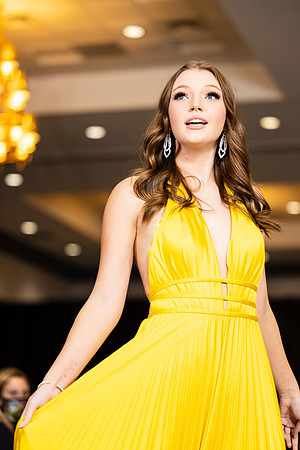 Charlotte Seen Fashion show November 2020-3226