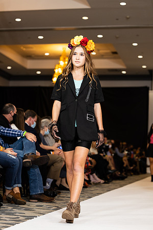 Charlotte Seen Fashion show November 2020-3365