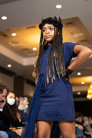 Charlotte Seen Fashion show November 2020-3357