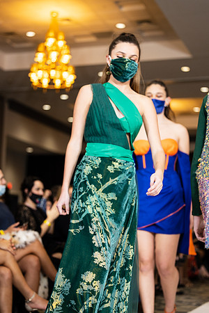 Charlotte Seen Fashion show November 2020-3090