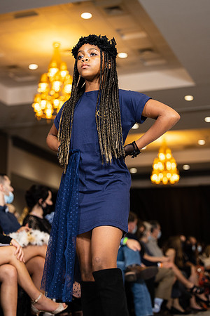 Charlotte Seen Fashion show November 2020-3355