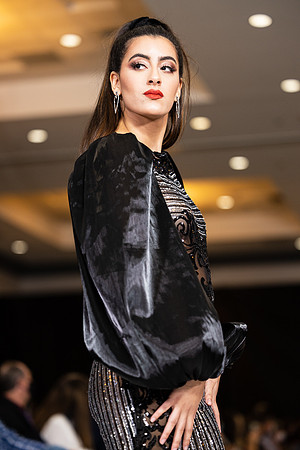 Charlotte Seen Fashion show November 2020-2815