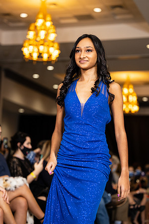 Charlotte Seen Fashion show November 2020-3130