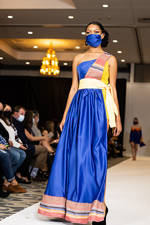 Charlotte Seen Fashion show November 2020-3050