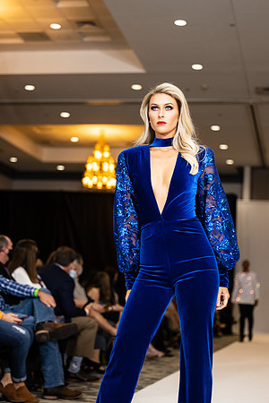 Charlotte Seen Fashion show November 2020-2959