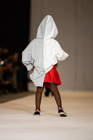 Charlotte Seen Fashion show November 2020-3304