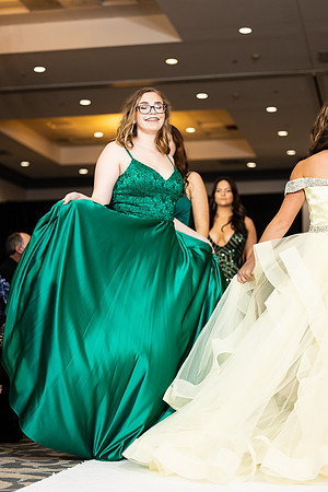 Charlotte Seen Fashion show November 2020-3300