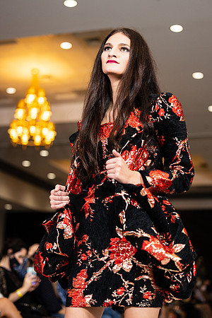 Charlotte Seen Fashion show November 2020-2860