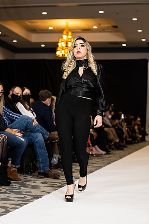 Charlotte Seen Fashion show November 2020-2840