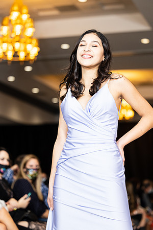 Charlotte Seen Fashion show November 2020-3156
