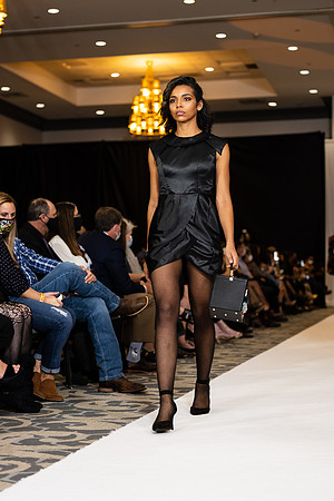 Charlotte Seen Fashion show November 2020-2846
