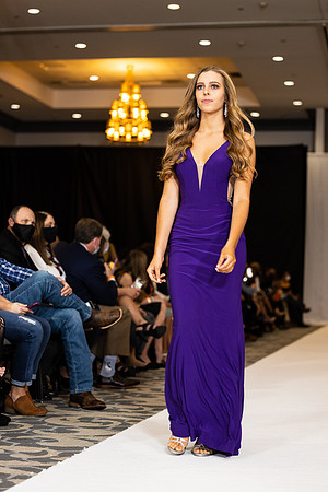 Charlotte Seen Fashion show November 2020-3161