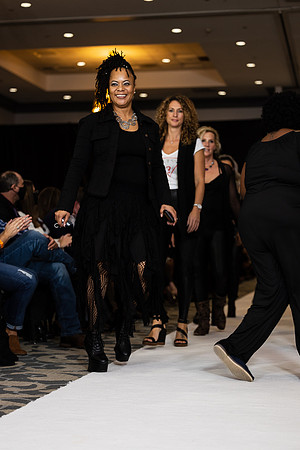 Charlotte Seen Fashion show November 2020-2761