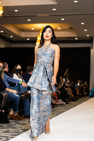 Charlotte Seen Fashion show November 2020-2915
