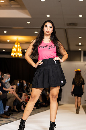 Charlotte Seen Fashion show November 2020-3378