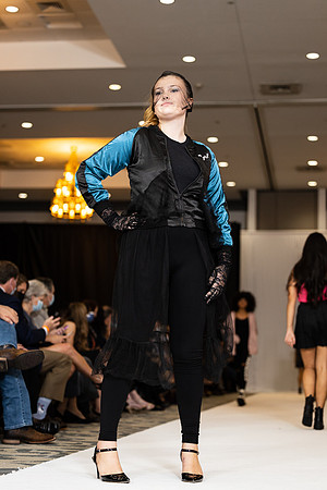 Charlotte Seen Fashion show November 2020-3384