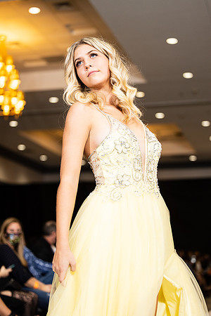 Charlotte Seen Fashion show November 2020-3233