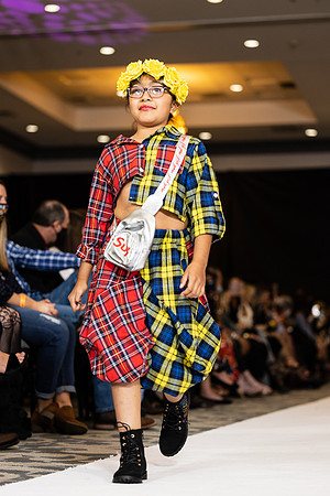 Charlotte Seen Fashion show November 2020-3345
