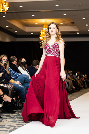 Charlotte Seen Fashion show November 2020-3194