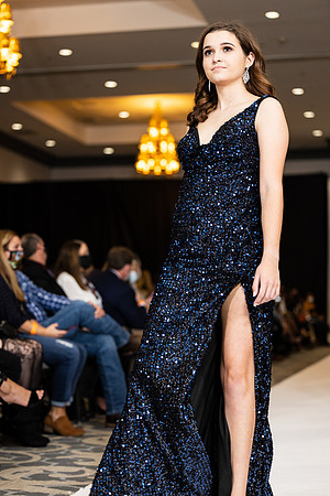 Charlotte Seen Fashion show November 2020-3147