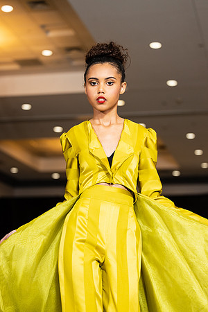 Charlotte Seen Fashion show November 2020-2771