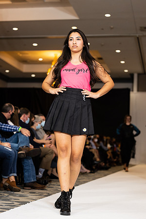 Charlotte Seen Fashion show November 2020-3376
