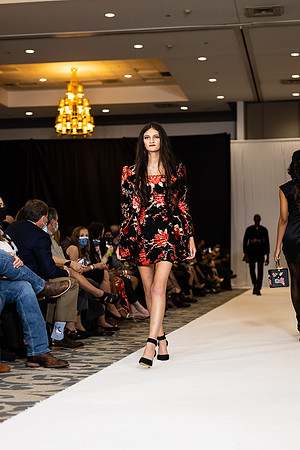 Charlotte Seen Fashion show November 2020-2853