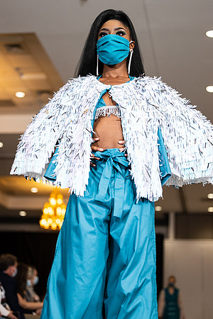 Charlotte Seen Fashion show November 2020-3024