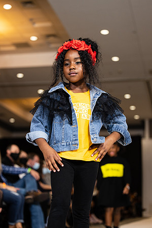 Charlotte Seen Fashion show November 2020-3326