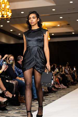Charlotte Seen Fashion show November 2020-2847