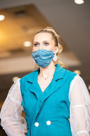 Charlotte Seen Fashion show November 2020-3030