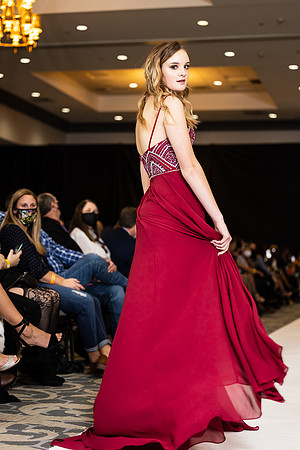 Charlotte Seen Fashion show November 2020-3196