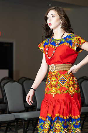 Charlotte Seen Fashion show November 2020-1928